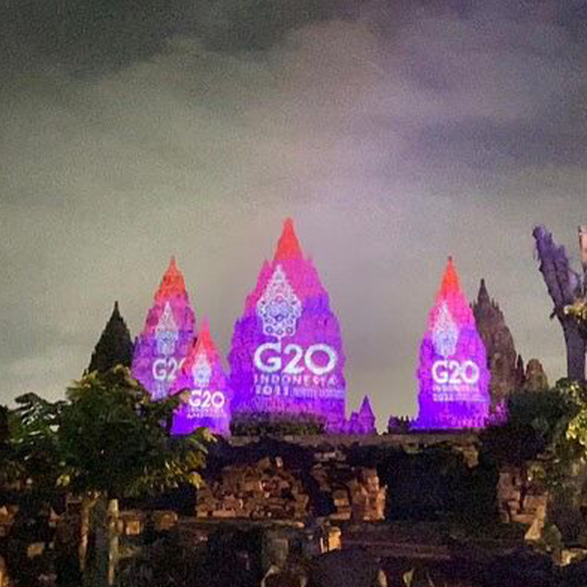Video Mapping Projector Candi Prambanan